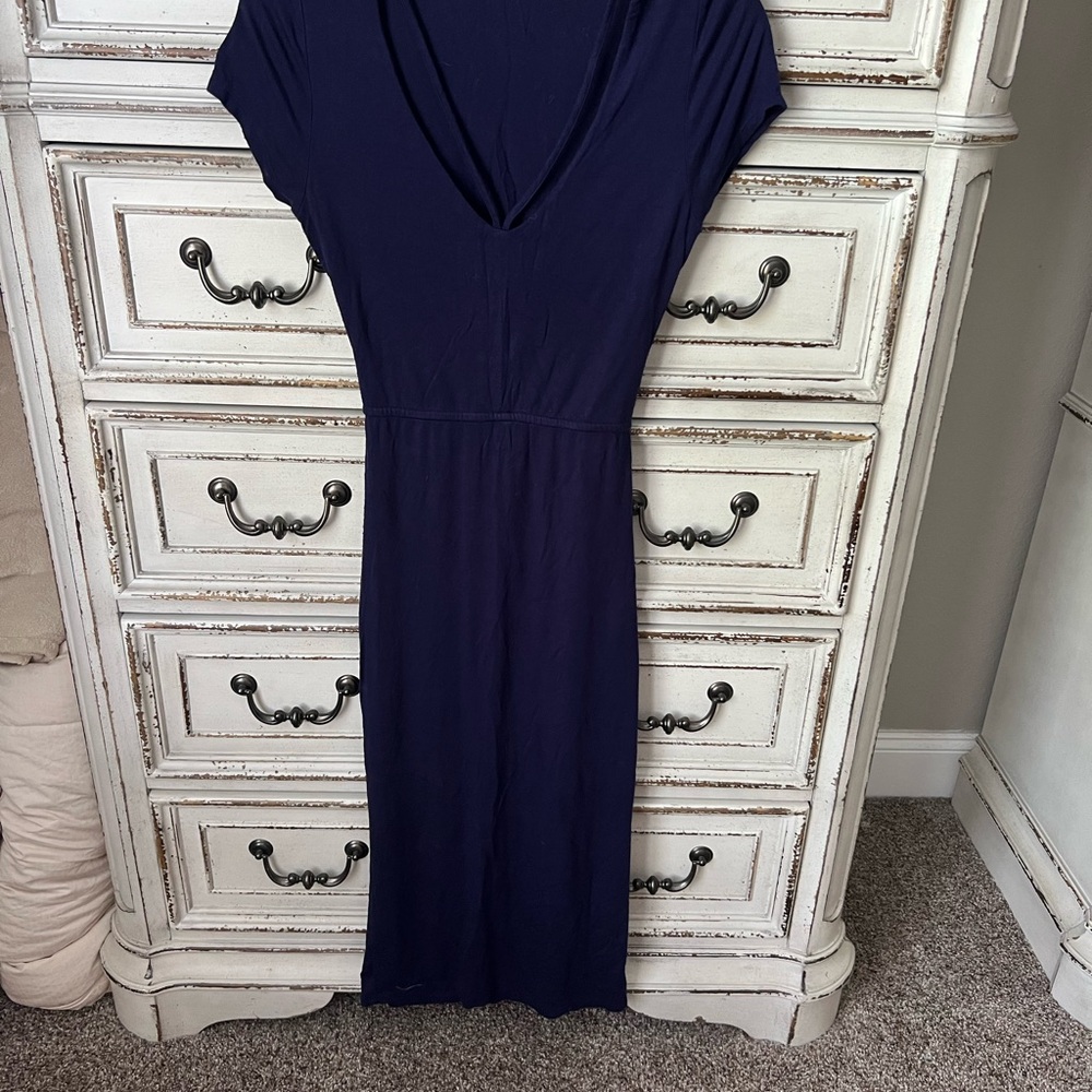 Blue Midi Sheath Dress with V-Neck and Dolman Sleeves